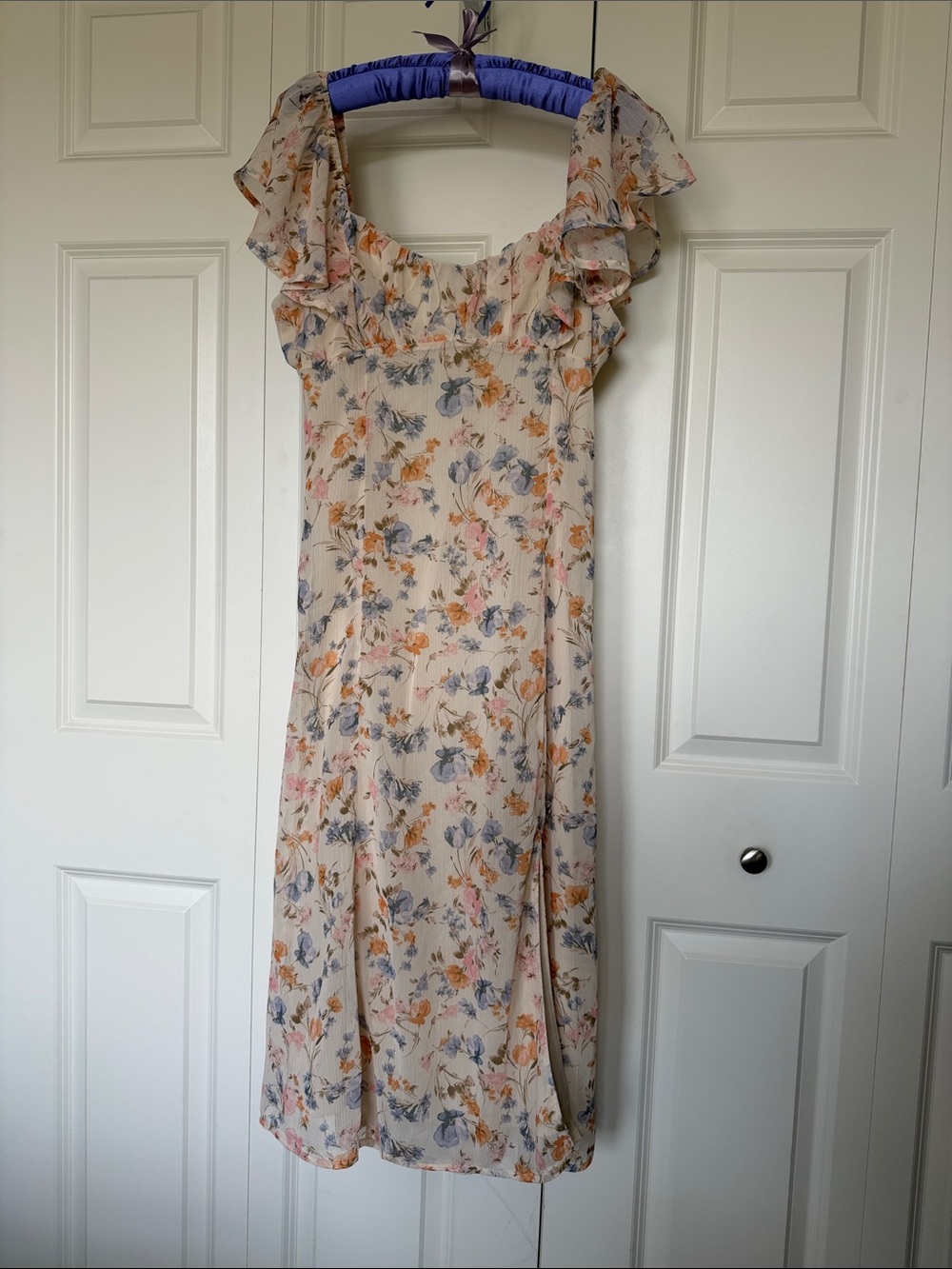 dee elle Cream Floral Flutter-Sleeve Midi Dress